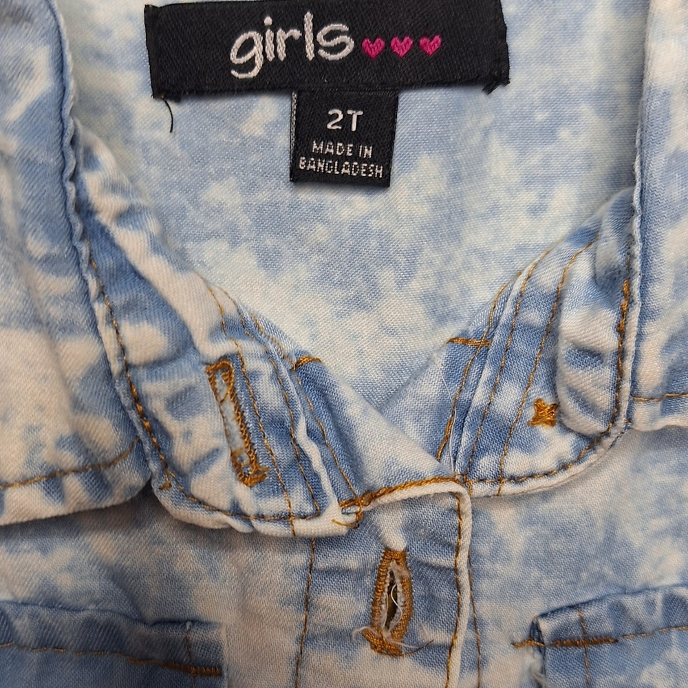 Light wash Queen Sequin patch shirt dress size 2t - Picture 2 of 4